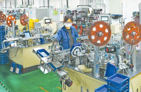 經(jīng)濟廣角下的技術(shù)開發(fā) 創(chuàng)新引擎與產(chǎn)業(yè)變革